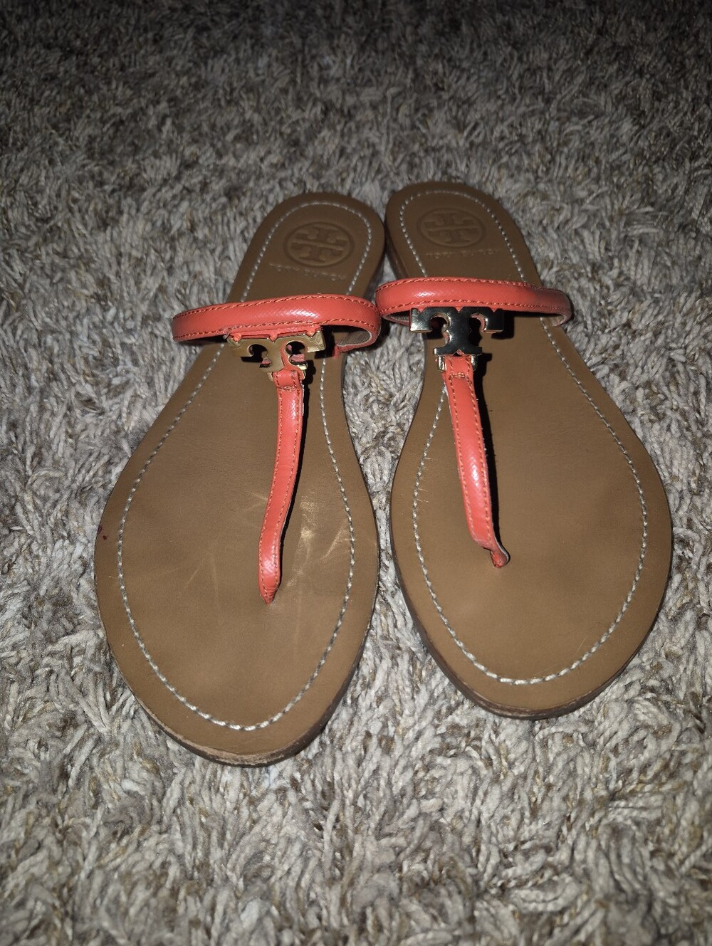 Tory Burch Coral Logo Thong Sandals with Tan Footbed 7.5